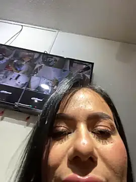 Miah gomez  online show from 02/05/26, 10:47