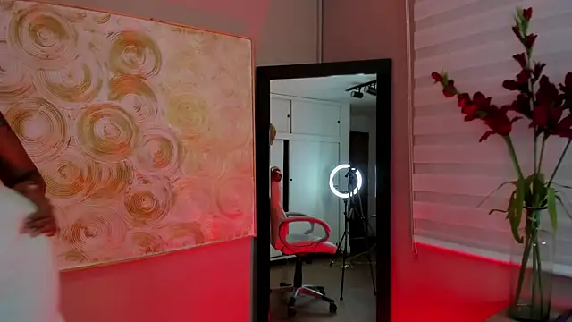 haiiley more online show from 02/04/25, 02:17