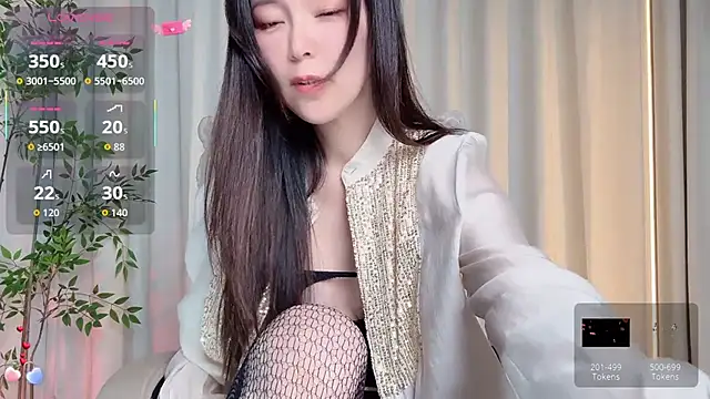 Ada-xixi online show from 11/11/25, 11:54