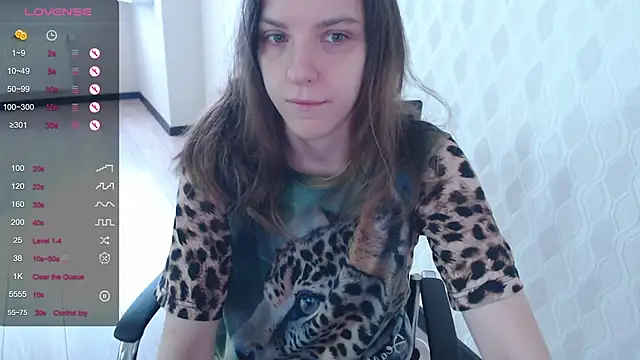 LisaHeart online show from 11/19/25, 11:54