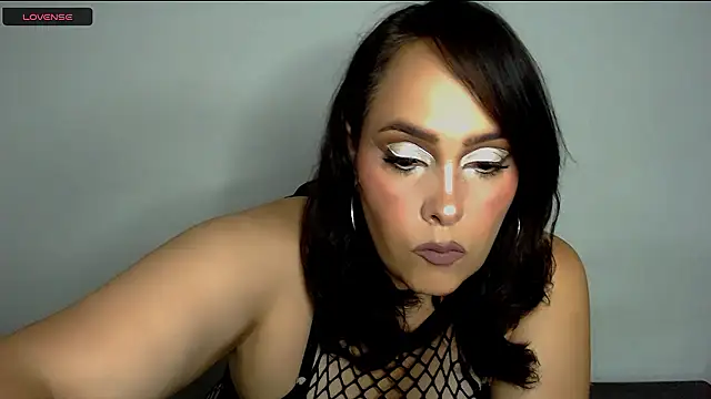 Snapshot of Miss_Agatha chatting on 12/04/24, 02:31 Miss Agatha online show from 12/04/24, 02:31