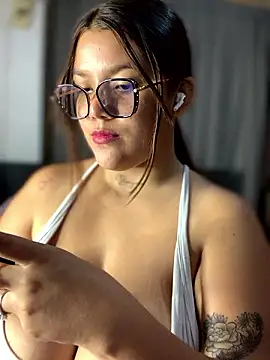 Michellesexxy online show from 12/03/24, 04:36