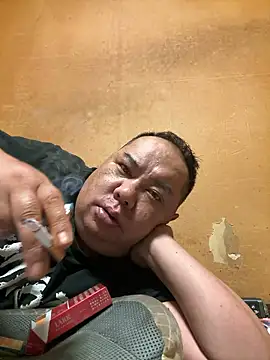 punk0805 online show from 10/10/25, 11:09