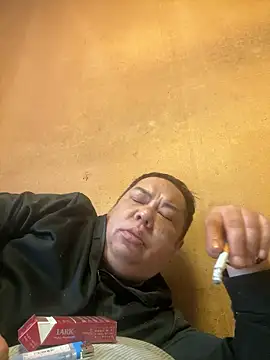 punk0805 online show from 04/27/26, 05:49