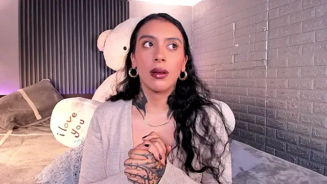 Snapshot of magic_marg chatting on 02/04/26, 09:31 magic marg online show from 02/04/26, 09:31