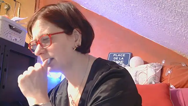 lanax online show from 05/11/26, 12:11