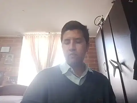 Snapshot of greeneyes999999999999 chatting on 10/15/25, 08:31 greeneyes999999999999 online show from 10/15/25, 08:31