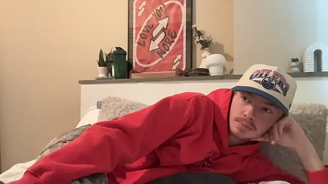 younghungginger online show from 12/21/24, 09:15