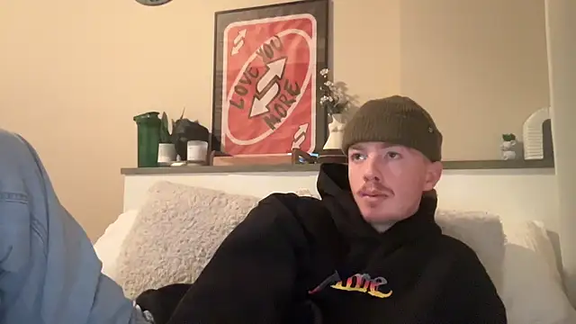 younghungginger online show from 12/31/24, 11:49