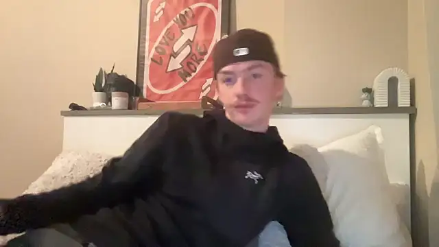 younghungginger online show from 02/20/25, 02:18