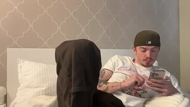 younghungginger online show from 04/24/26, 07:27