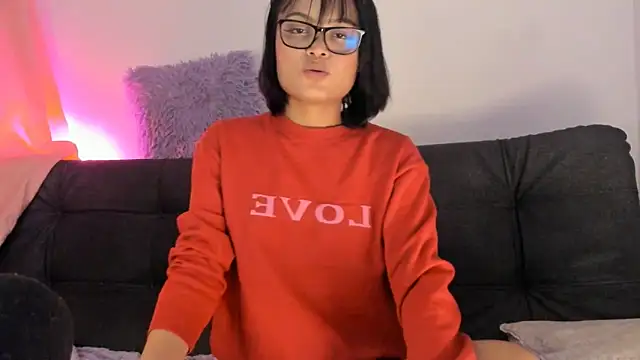 Snapshot of unu_nai chatting on 03/02/25, 02:41 unu nai online show from 03/02/25, 02:41