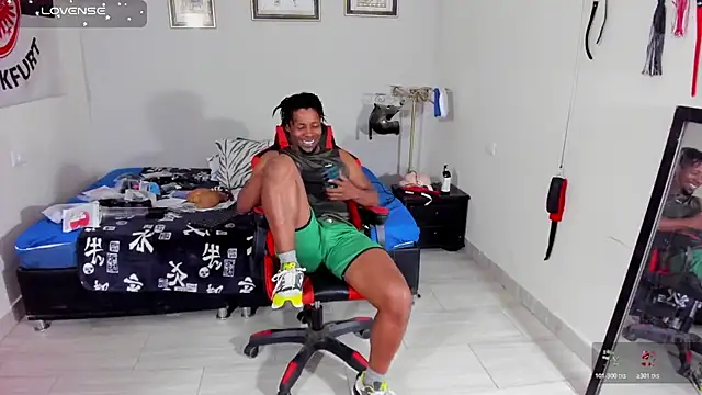 AlejoKhalifa  online show from 11/22/25, 11:53