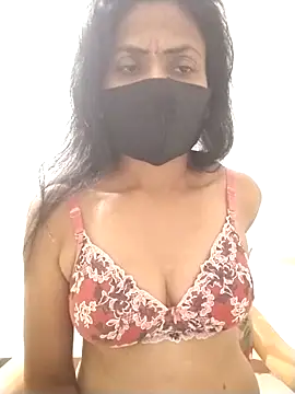 Snapshot of sunita6009 chatting on 11/20/25, 04:18 sunita6009 online show from 11/20/25, 04:18