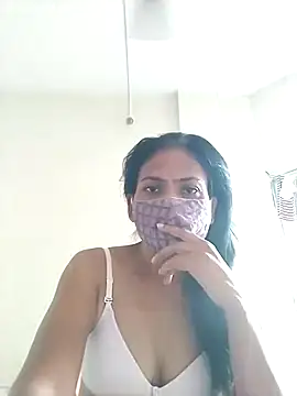 Snapshot of sunita6009 chatting on 06/14/26, 02:57 sunita6009 online show from 06/14/26, 02:57