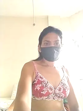 Snapshot of sunita6009 chatting on 07/04/26, 03:45 sunita6009 online show from 07/04/26, 03:45