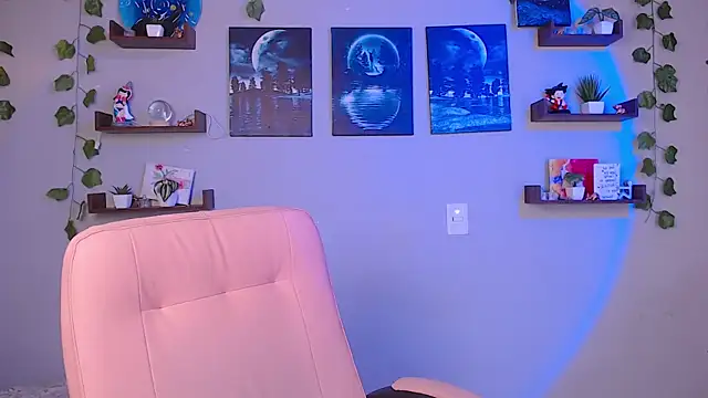 Snapshot of macey_elliot_ chatting on 02/04/25, 12:22 macey elliot  online show from 02/04/25, 12:22