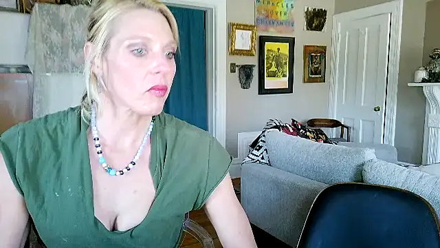 Glamazonx online show from 04/19/26, 05:01