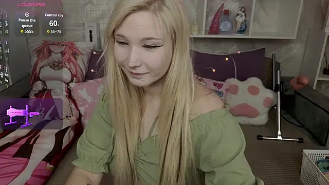 MeowkaKitty online show from 12/01/25, 02:05