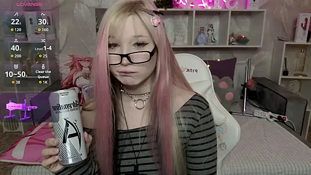 MeowkaKitty online show from 03/22/26, 01:42