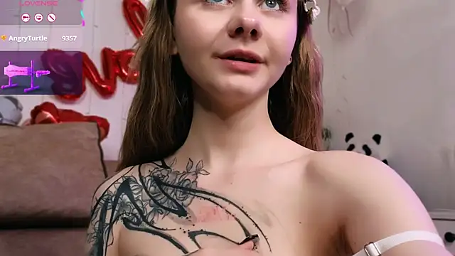 Britney Lynch online show from 01/29/25, 03:33