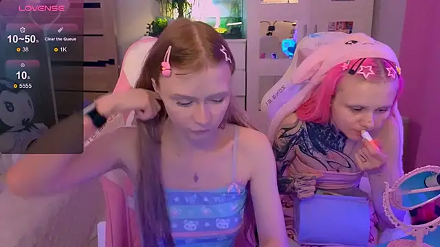 Britney Lynch online show from 10/28/25, 01:20