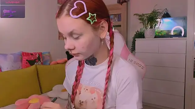 Britney Lynch online show from 11/13/25, 07:24