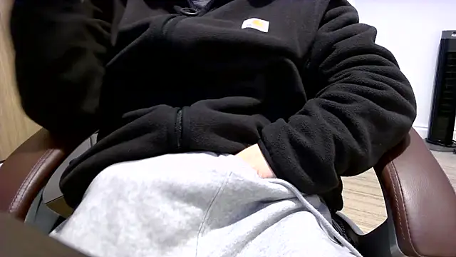 alwayshornyuk online show from 02/13/26, 12:23