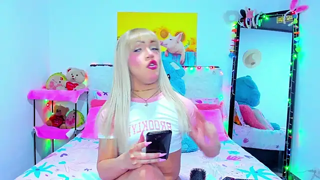 Candy Candy   online show from 10/17/25, 12:36