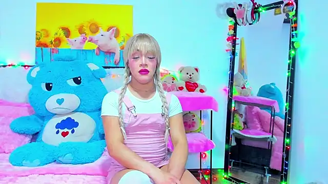 Candy Candy   online show from 12/20/25, 01:23