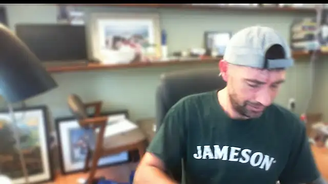 Snapshot of jackaslice chatting on 09/10/25, 11:43 jackaslice online show from 09/10/25, 11:43
