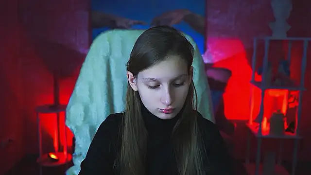 Snapshot of EllaHorton chatting on 12/03/24, 06:37 EllaHorton online show from 12/03/24, 06:37