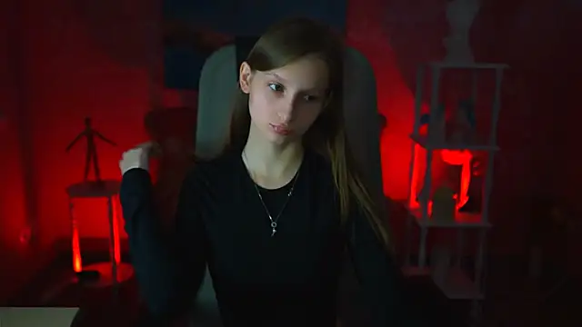 Snapshot of EllaHorton chatting on 01/30/25, 12:48 EllaHorton online show from 01/30/25, 12:48