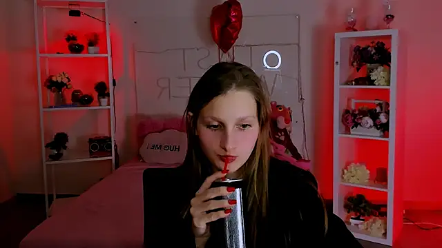 Snapshot of EllaHorton chatting on 02/27/25, 04:53 EllaHorton online show from 02/27/25, 04:53