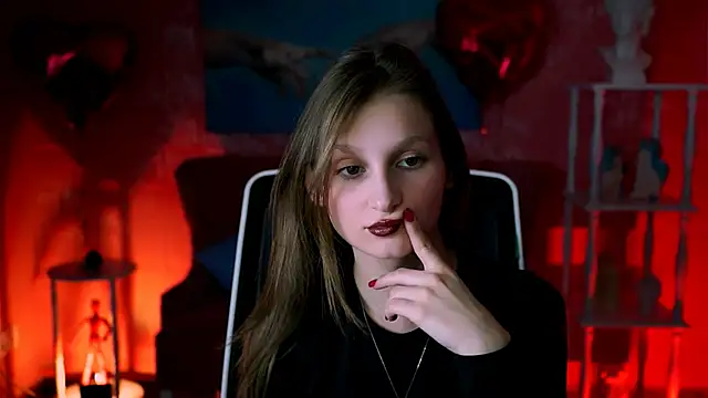 Snapshot of EllaHorton chatting on 03/21/25, 03:57 EllaHorton online show from 03/21/25, 03:57