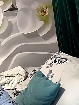 jusichka online show from 02/28/25, 10:28