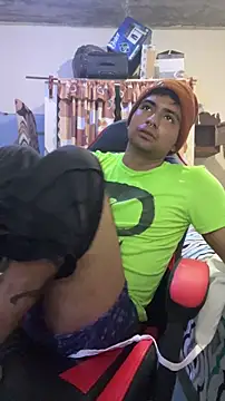 yObal-hot online show from 04/27/26, 05:44