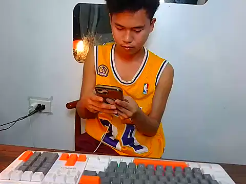 Asiantwink21 online show from 09/17/25, 02:30