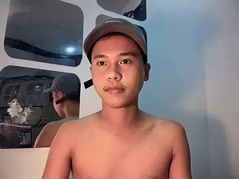 Asiantwink21 online show from 10/29/25, 03:47