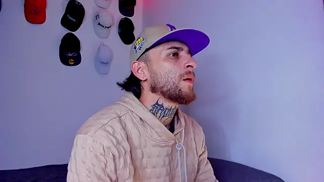 Drako Lamar online show from 04/21/26, 04:08