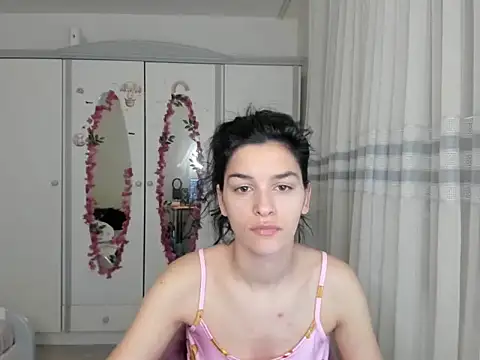 Maya-and guests online show from 02/01/26, 06:12