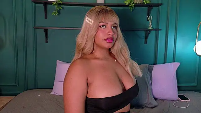 taylor-sexyy online show from 02/28/26, 12:00