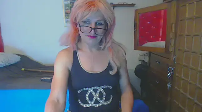 Snapshot of LorenJade chatting on 02/10/25, 09:36 LorenJade online show from 02/10/25, 09:36