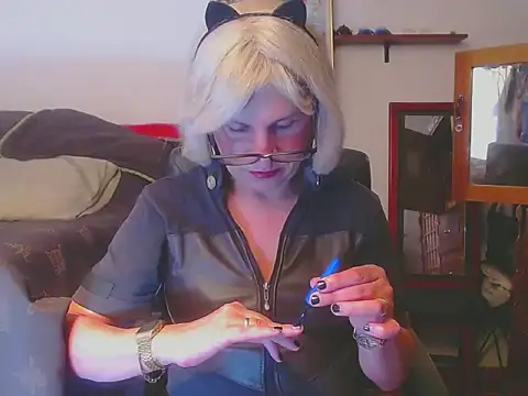 LorenJade online show from 04/22/26, 07:11