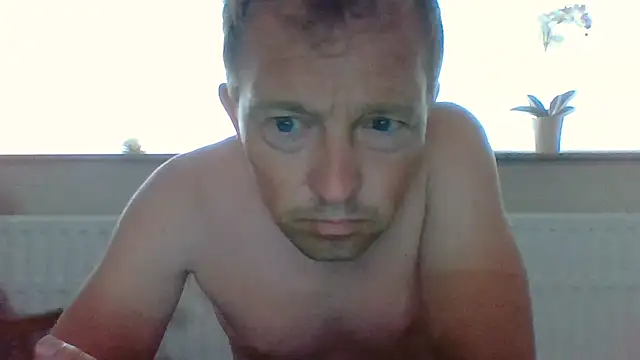 Snapshot of bertolini chatting on 07/07/26, 12:31 bertolini online show from 07/07/26, 12:31