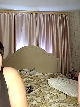 Snapshot of ___Midnight___ chatting on 11/04/25, 04:22 Midnight online show from 11/04/25, 04:22