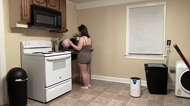 Snapshot of sexylilly69 chatting on 01/30/25, 05:30 sexylilly69 online show from 01/30/25, 05:30