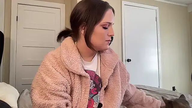 Snapshot of sexylilly69 chatting on 02/14/25, 09:32 sexylilly69 online show from 02/14/25, 09:32