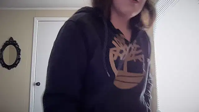 Snapshot of sexylilly69 chatting on 02/23/25, 10:20 sexylilly69 online show from 02/23/25, 10:20