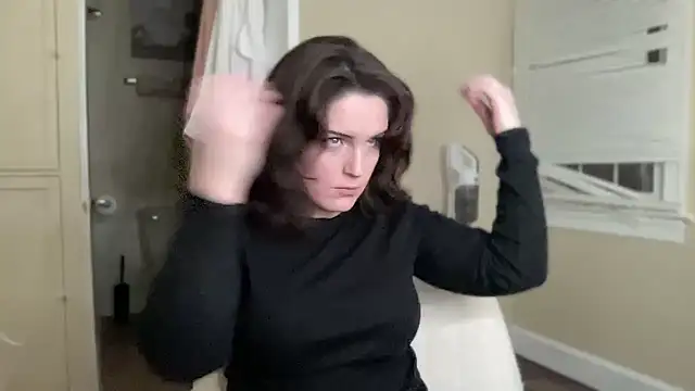 Snapshot of sexylilly69 chatting on 03/15/25, 02:35 sexylilly69 online show from 03/15/25, 02:35